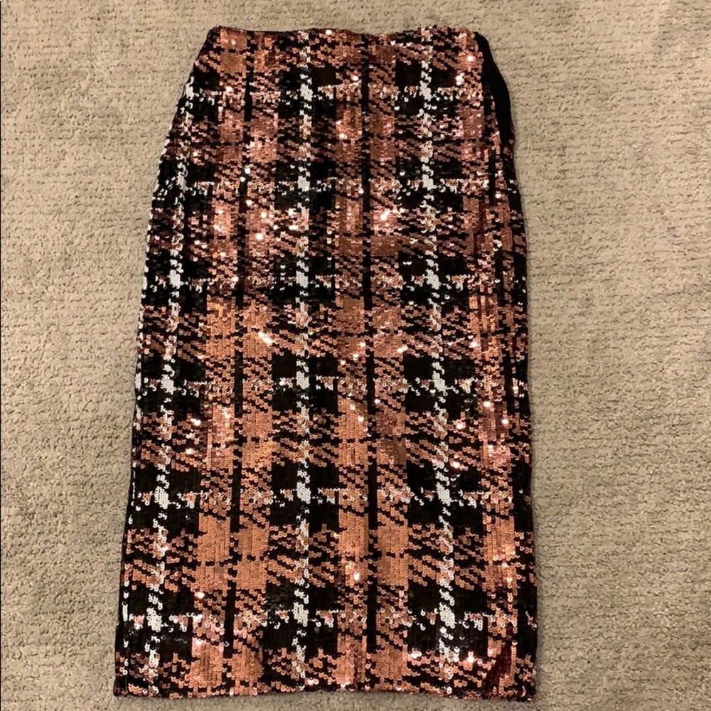 Pink Zara sequin skirt!